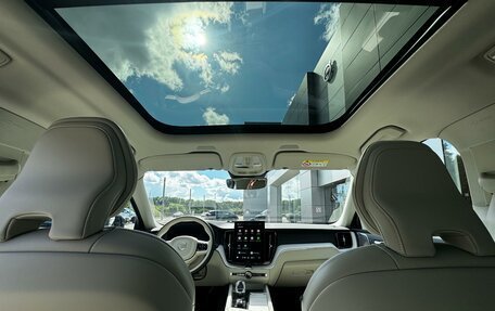 Volvo XC60 II, 2025 год, 10 100 000 рублей, 3 фотография