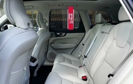 Volvo XC60 II, 2025 год, 10 100 000 рублей, 24 фотография