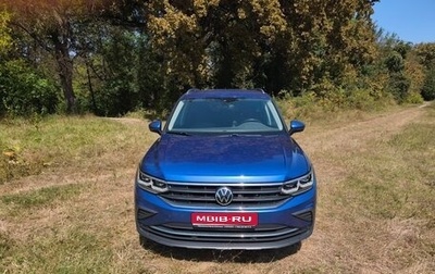 Volkswagen Tiguan II, 2021 год, 2 850 000 рублей, 1 фотография