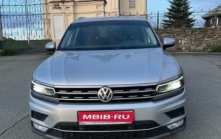Volkswagen Tiguan II, 2017 год, 2 150 000 рублей, 1 фотография