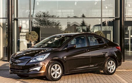 Hyundai Solaris II рестайлинг, 2015 год, 825 000 рублей, 1 фотография