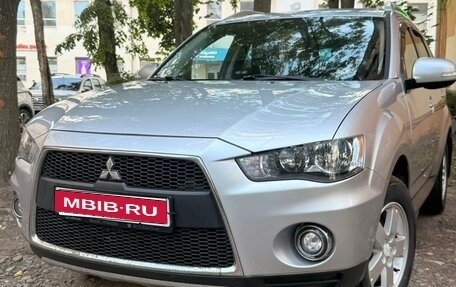 Mitsubishi Outlander III рестайлинг 3, 2010 год, 1 000 000 рублей, 1 фотография