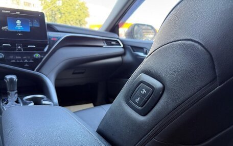 Toyota Camry, 2023 год, 2 731 000 рублей, 14 фотография