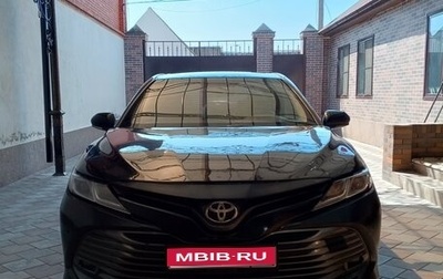 Toyota Camry, 2019 год, 1 600 000 рублей, 1 фотография