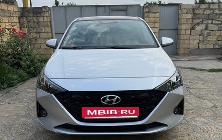 Hyundai Solaris II рестайлинг, 2022 год, 1 750 000 рублей, 3 фотография