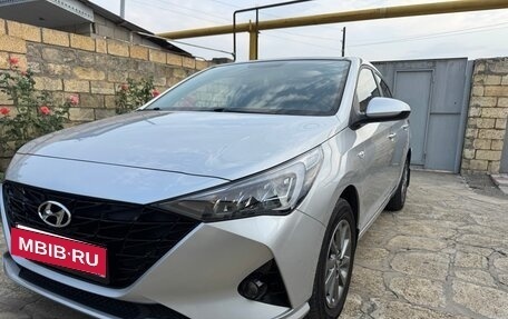 Hyundai Solaris II рестайлинг, 2022 год, 1 750 000 рублей, 4 фотография