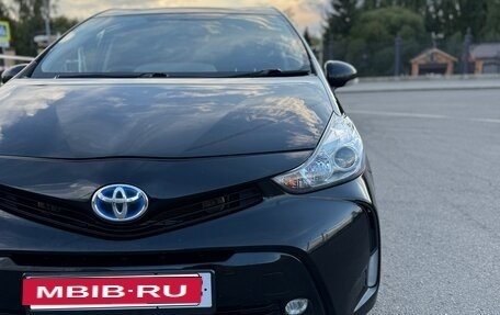 Toyota Prius Alpha I (ZVW40/41), 2016 год, 1 450 000 рублей, 1 фотография