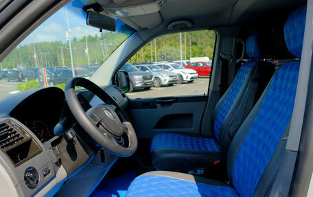 Volkswagen Caravelle T5, 2009 год, 1 690 440 рублей, 18 фотография