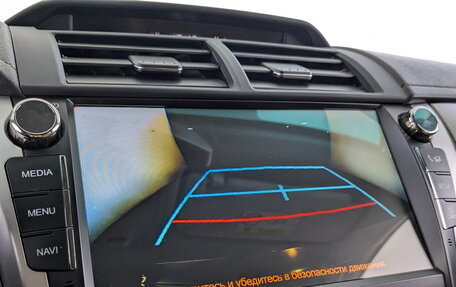 Toyota Camry, 2017 год, 1 950 000 рублей, 15 фотография