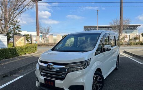 Honda Stepwgn IV, 2021 год, 2 070 000 рублей, 3 фотография