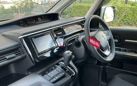 Honda Stepwgn IV, 2021 год, 2 070 000 рублей, 15 фотография