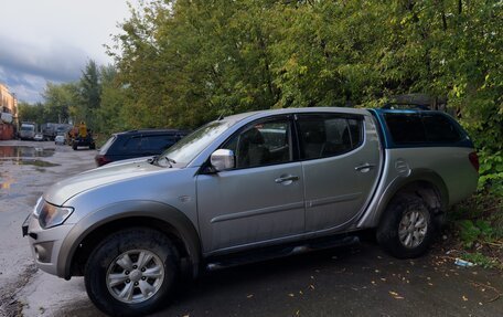 Mitsubishi L200 IV рестайлинг, 2012 год, 1 200 000 рублей, 4 фотография