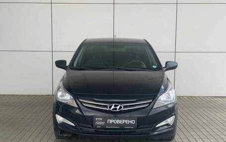 Hyundai Solaris II рестайлинг, 2015 год, 670 000 рублей, 2 фотография