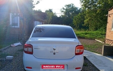 Renault Logan II, 2017 год, 650 000 рублей, 2 фотография
