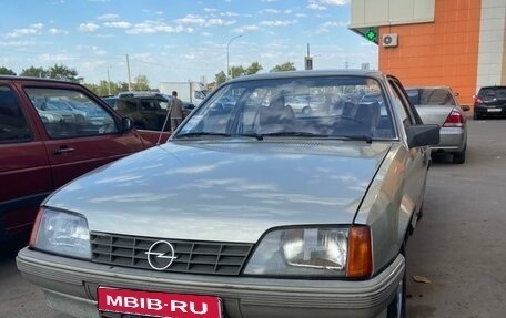 Opel Rekord E, 1984 год, 230 000 рублей, 1 фотография