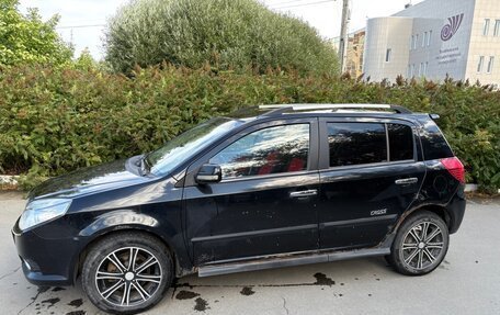 Geely MK Cross I, 2012 год, 260 000 рублей, 3 фотография