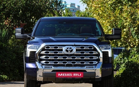 Toyota Tundra, 2022 год, 7 970 000 рублей, 2 фотография