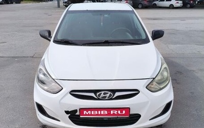 Hyundai Solaris II рестайлинг, 2013 год, 390 000 рублей, 1 фотография