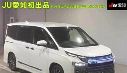 Toyota Voxy, 2022 год, 3 200 000 рублей, 1 фотография