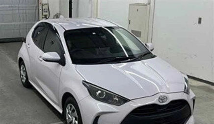 Toyota Yaris, 2022 год, 1 170 000 рублей, 1 фотография