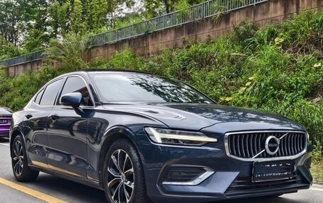 Volvo S60 III, 2021 год, 2 340 000 рублей, 1 фотография