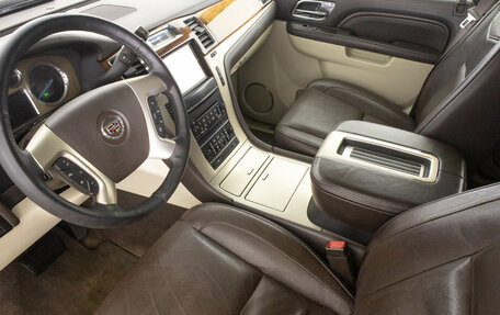 Cadillac Escalade III, 2012 год, 1 889 000 рублей, 9 фотография