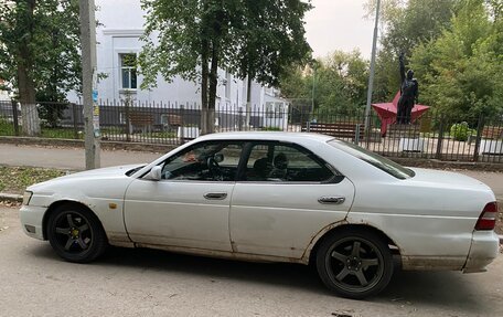 Nissan Laurel VIII, 2000 год, 360 000 рублей, 2 фотография