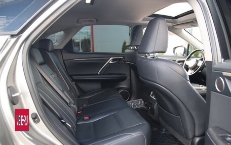 Lexus RX IV рестайлинг, 2017 год, 3 150 920 рублей, 15 фотография