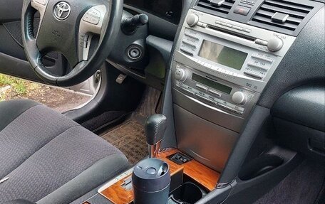Toyota Camry, 2010 год, 1 000 000 рублей, 7 фотография