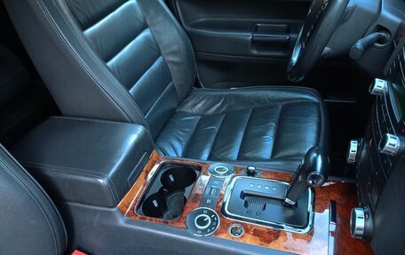 Volkswagen Touareg III, 2006 год, 950 000 рублей, 4 фотография