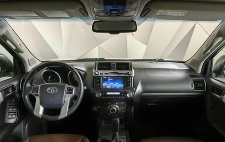 Toyota Land Cruiser Prado 150 рестайлинг 2, 2017 год, 3 297 000 рублей, 11 фотография