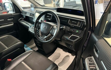 Honda Stepwgn IV, 2016 год, 1 999 000 рублей, 10 фотография