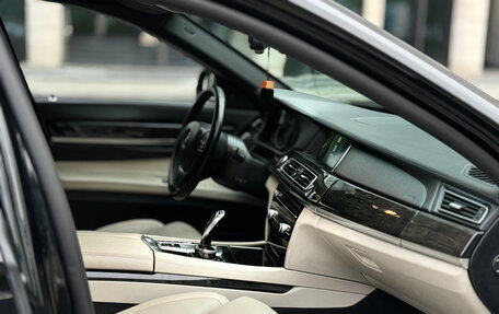 BMW 7 серия, 2013 год, 1 750 000 рублей, 12 фотография