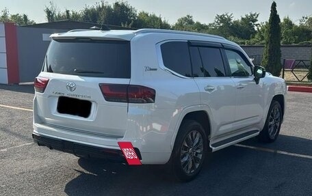 Toyota Land Cruiser, 2022 год, 8 000 000 рублей, 4 фотография