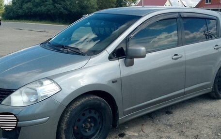 Nissan Tiida, 2010 год, 649 000 рублей, 2 фотография
