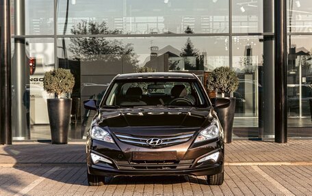 Hyundai Solaris II рестайлинг, 2015 год, 825 000 рублей, 2 фотография