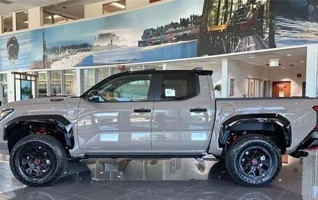 Toyota Tacoma, 2025 год, 7 000 000 рублей, 3 фотография