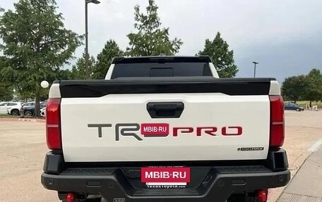 Toyota Tacoma, 2025 год, 7 000 000 рублей, 3 фотография