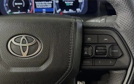 Toyota Tacoma, 2025 год, 7 000 000 рублей, 7 фотография
