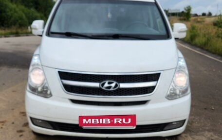 Hyundai Grand Starex Grand Starex I рестайлинг 2, 2013 год, 1 850 000 рублей, 2 фотография