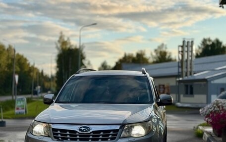 Subaru Forester, 2011 год, 1 090 000 рублей, 2 фотография