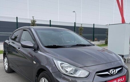 Hyundai Solaris II рестайлинг, 2013 год, 960 000 рублей, 3 фотография