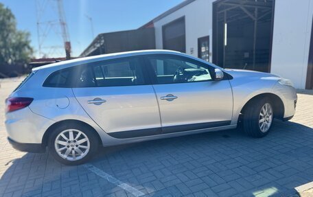 Renault Megane III, 2013 год, 860 000 рублей, 3 фотография