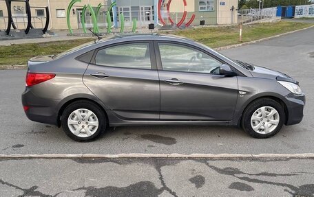 Hyundai Solaris II рестайлинг, 2013 год, 880 000 рублей, 6 фотография