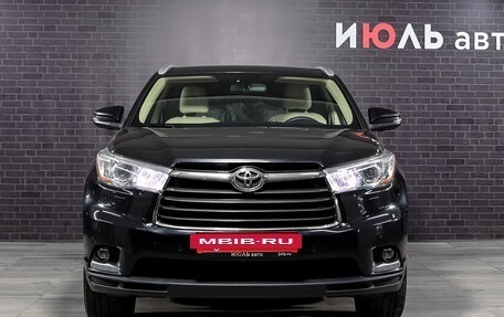 Toyota Highlander III, 2014 год, 3 490 000 рублей, 2 фотография