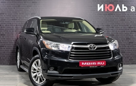 Toyota Highlander III, 2014 год, 3 490 000 рублей, 3 фотография