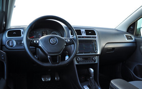 Volkswagen Polo VI (EU Market), 2017 год, 1 349 000 рублей, 13 фотография