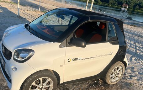 Smart Fortwo III, 2018 год, 2 600 000 рублей, 5 фотография