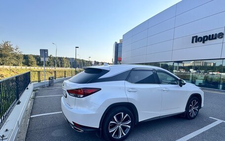 Lexus RX IV рестайлинг, 2021 год, 4 900 000 рублей, 5 фотография