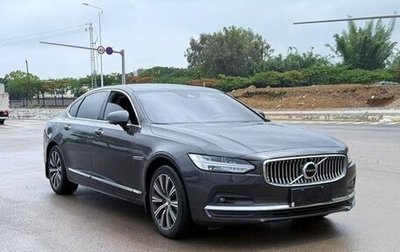 Volvo S90 II рестайлинг, 2021 год, 2 800 000 рублей, 1 фотография